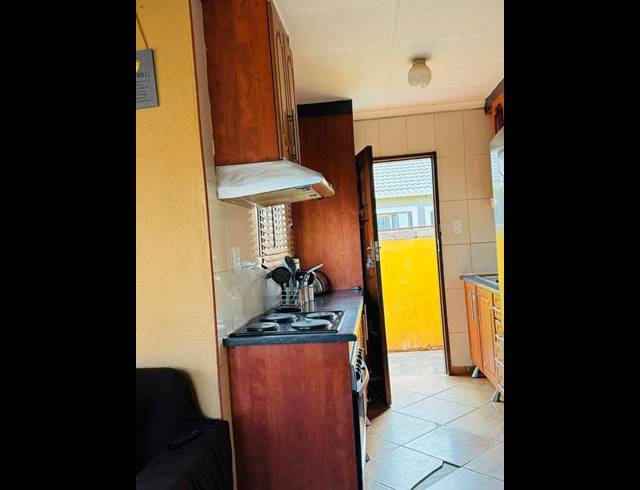 3 BEDROOM HOUSE FOR SALE IN MAPLETON